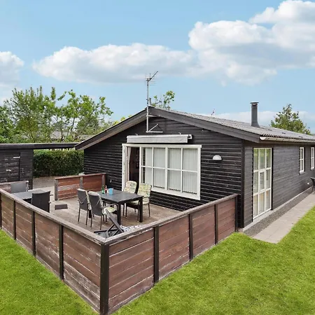 Holiday home In With Kitchen Hejls